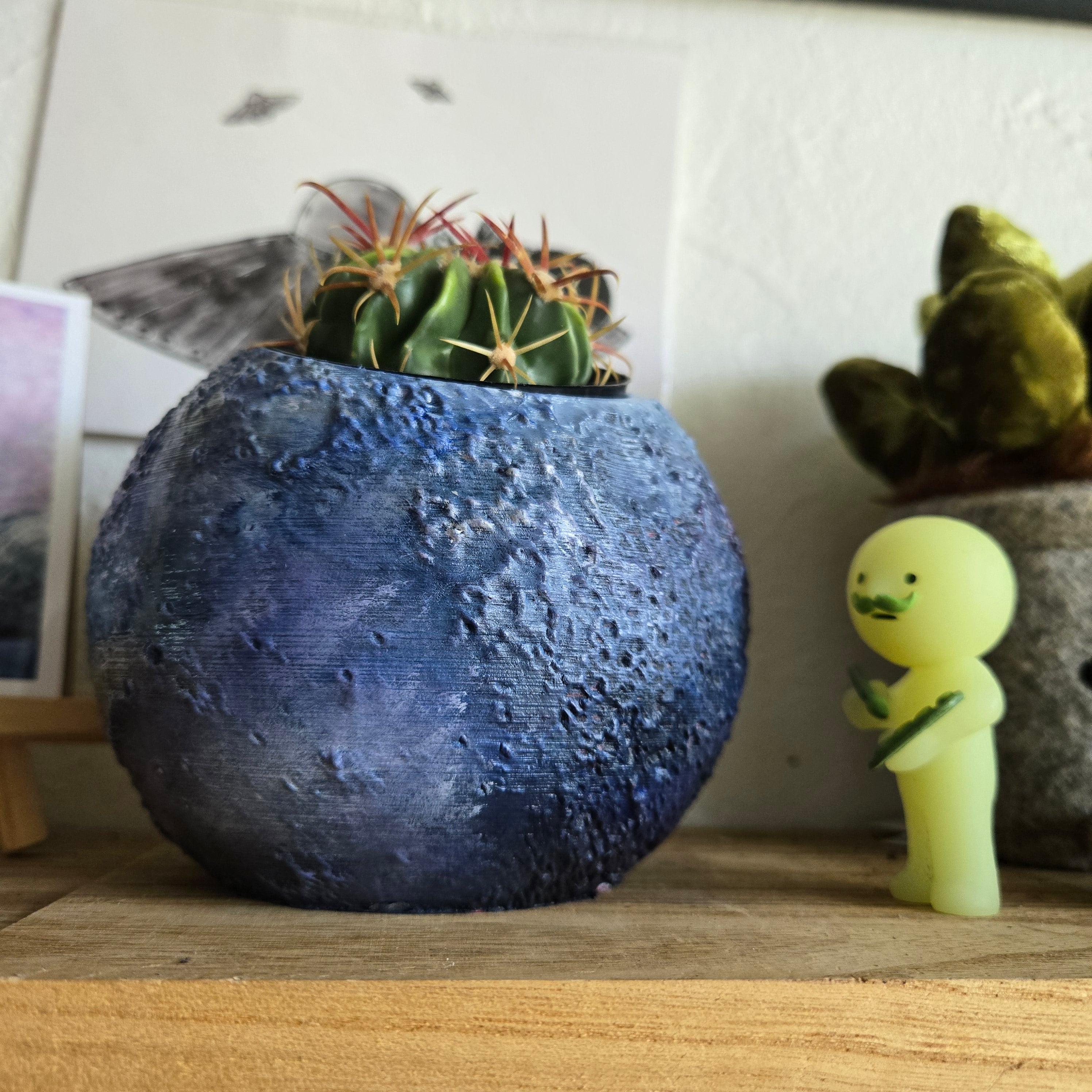 Custom Planter: Small moon